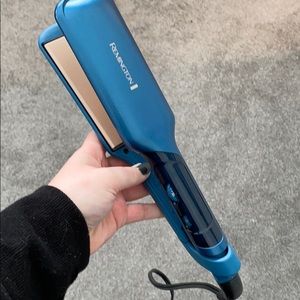 Remington flat iron